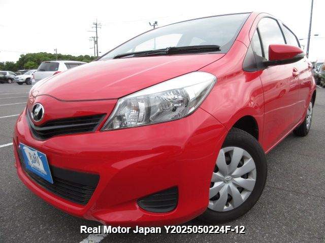 2011 TOYOTA VITZ