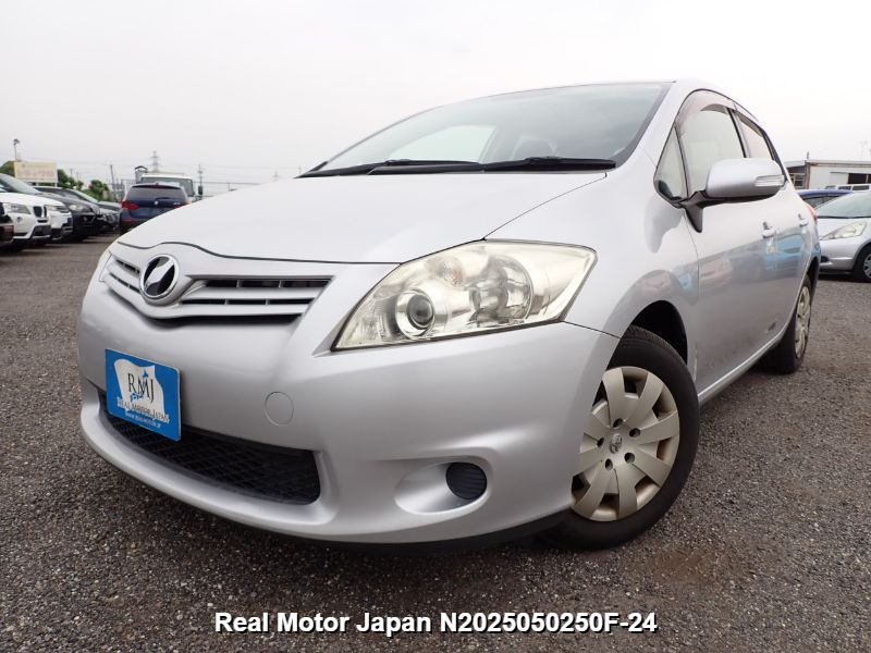 2011 TOYOTA AURIS
