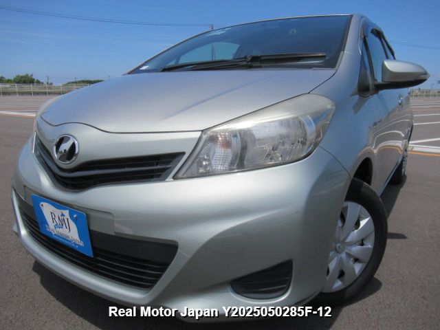 2011 TOYOTA VITZ