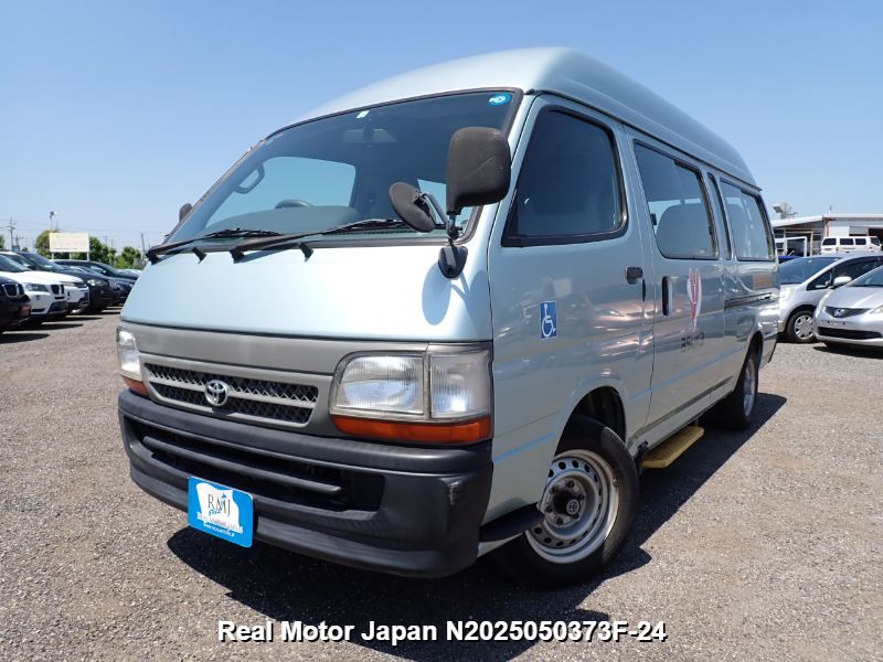 2003 TOYOTA HIACE COMMUTER