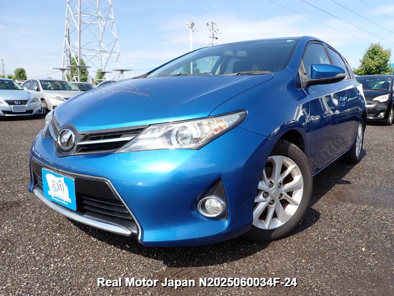 2012 TOYOTA AURIS