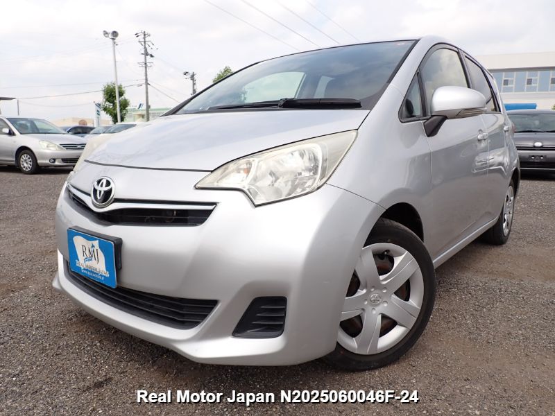 2012 TOYOTA RACTIS