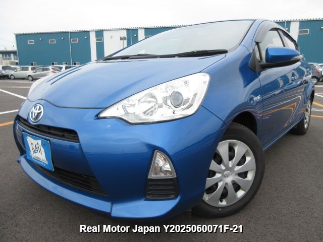 2014 TOYOTA AQUA