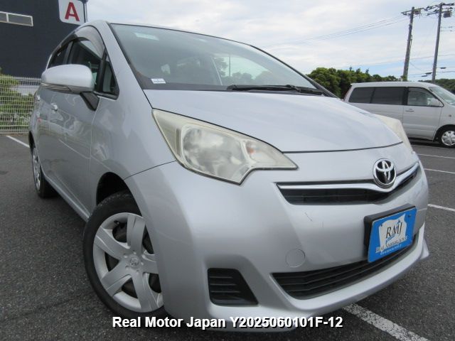 2011 TOYOTA RACTIS