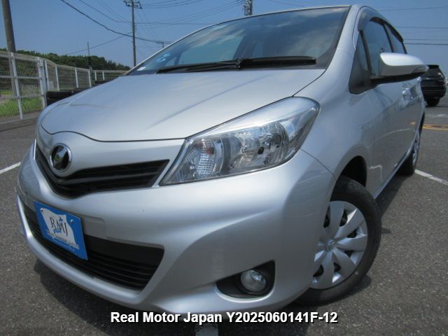 2013 TOYOTA VITZ