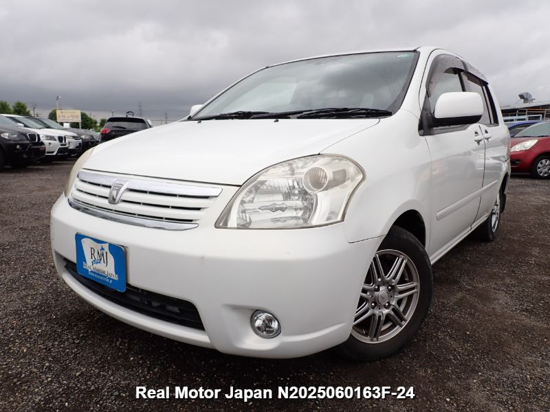 2004 TOYOTA RAUM