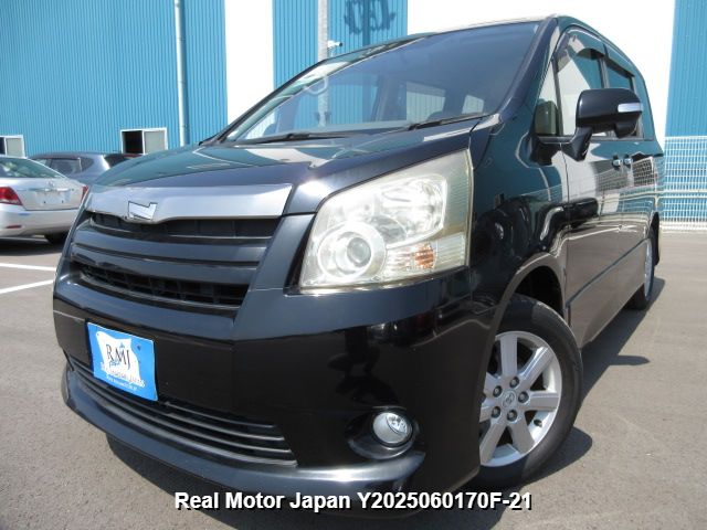 2008 TOYOTA NOAH