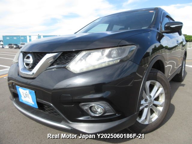 2015 NISSAN X-TRAIL