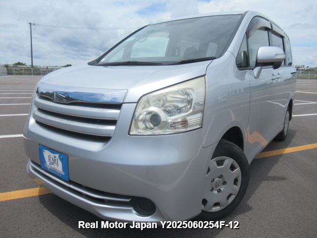 2008 TOYOTA NOAH