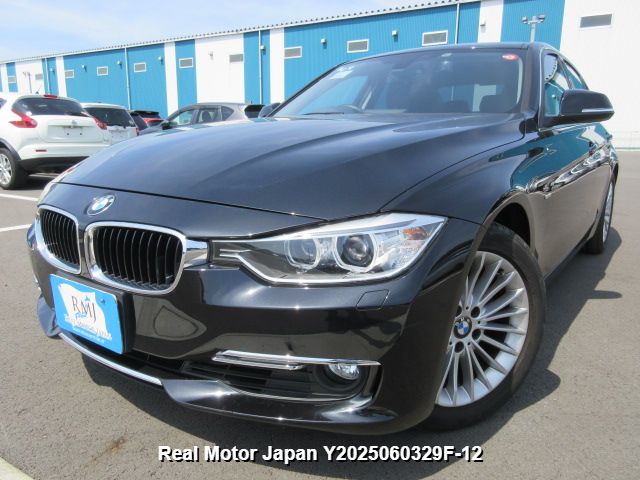 2012 BMW 3 SERIES
