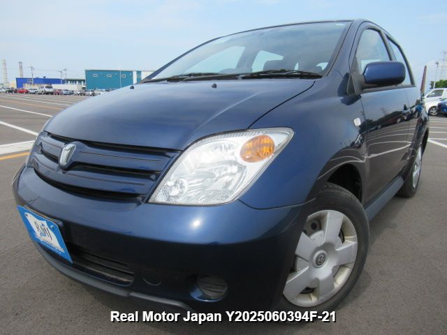 2003 TOYOTA IST