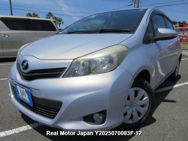 2013 TOYOTA VITZ