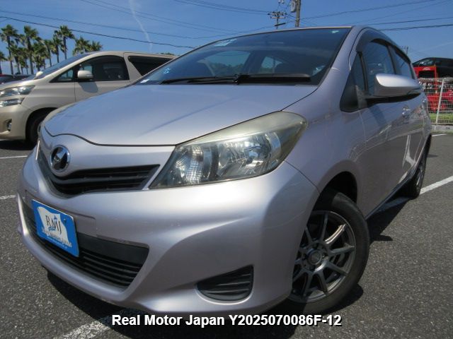 2012 TOYOTA VITZ