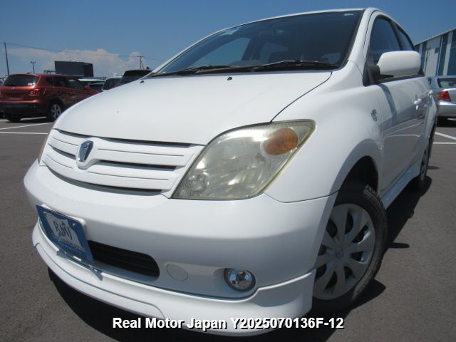 2003 TOYOTA IST