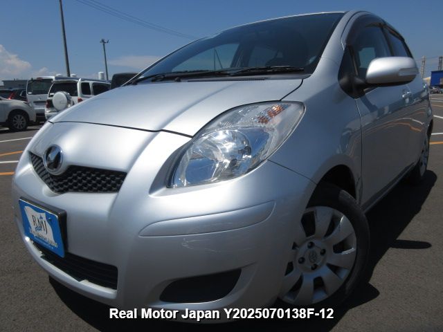 2009 TOYOTA VITZ