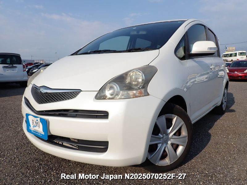 2010 TOYOTA RACTIS