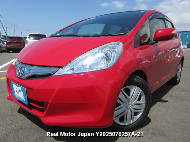 2011 HONDA FIT HYBRID