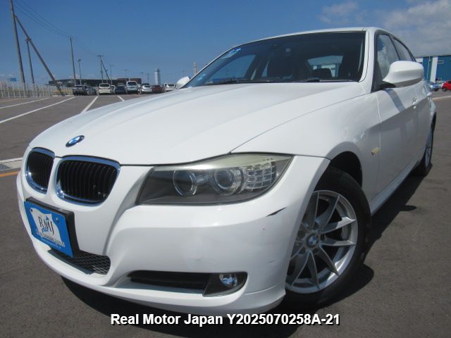 2010 BMW 3 SERIES