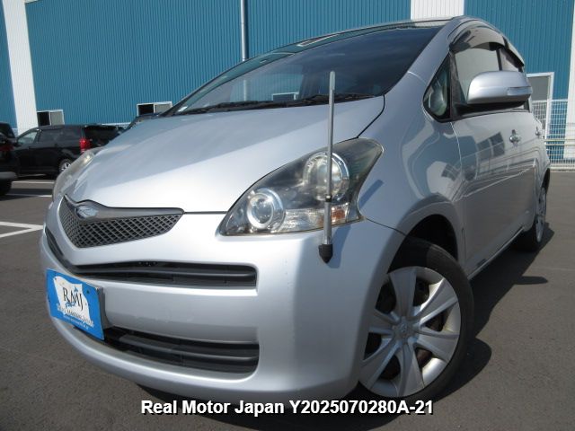 2010 TOYOTA RACTIS