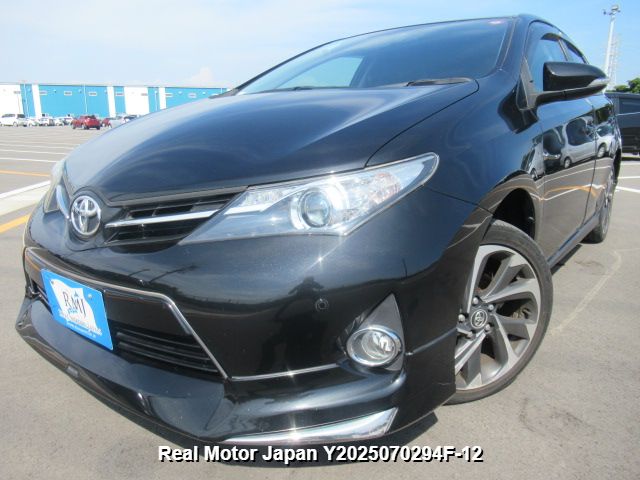 2014 TOYOTA AURIS