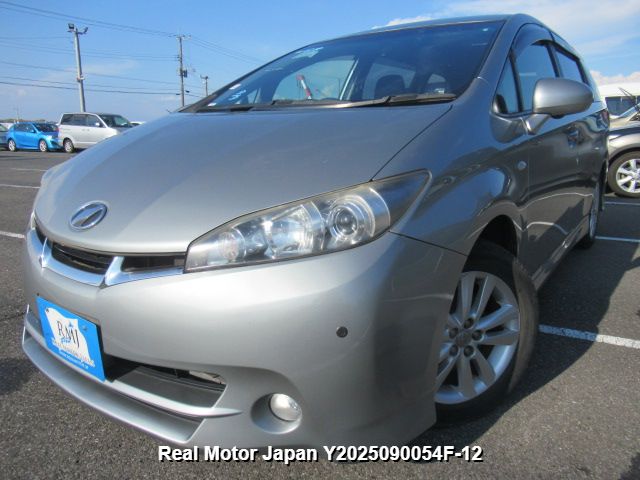 2009 TOYOTA WISH