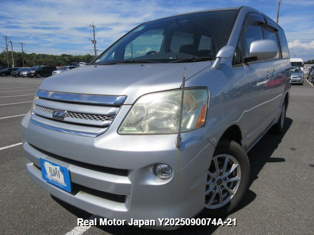 2006 TOYOTA NOAH
