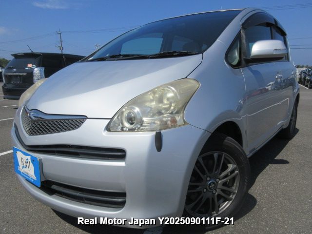 2010 TOYOTA RACTIS