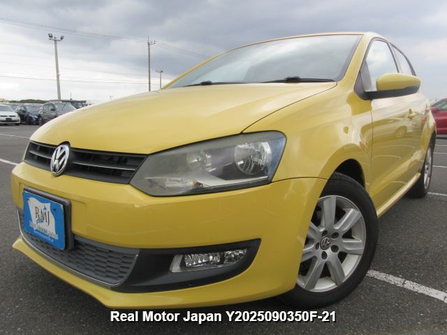 2010 VOLKSWAGEN POLO