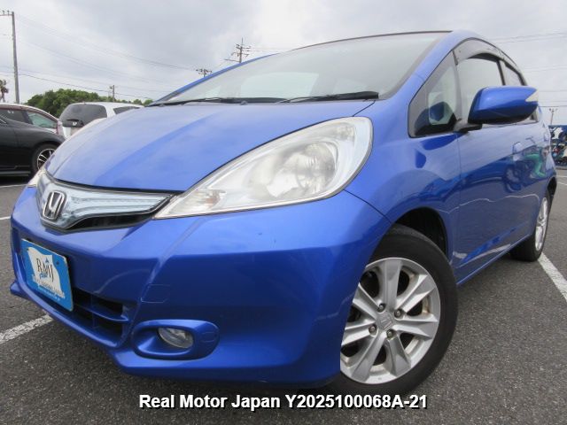2011 HONDA FIT HYBRID