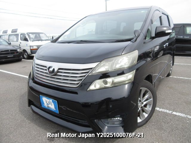2010 TOYOTA VELLFIRE