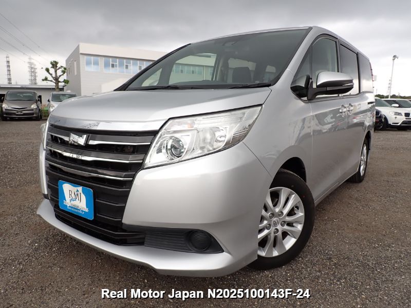 2016 TOYOTA NOAH