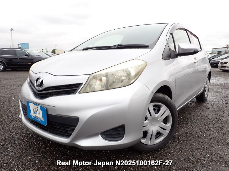 2011 TOYOTA VITZ
