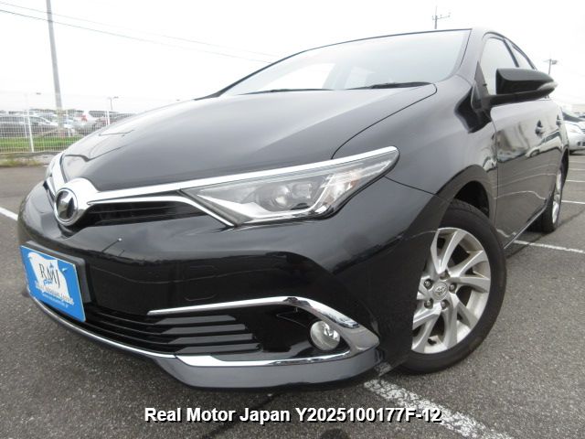 2015 TOYOTA AURIS