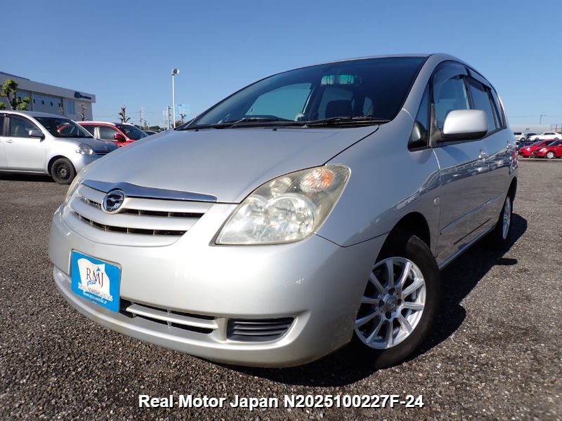 2004 TOYOTA COROLLA SPACIO