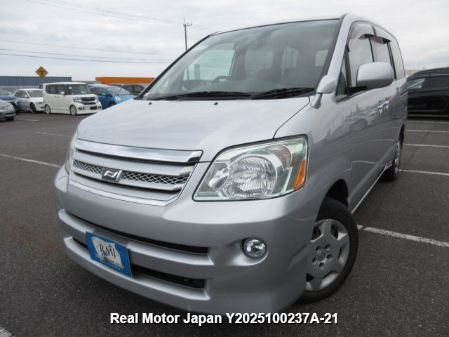 2006 TOYOTA NOAH