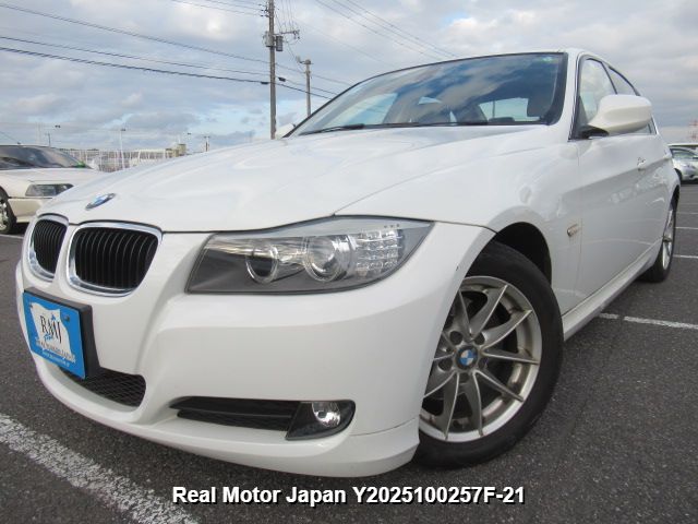 2011 BMW 3 SERIES