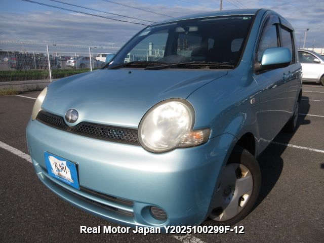 2004 TOYOTA SIENTA