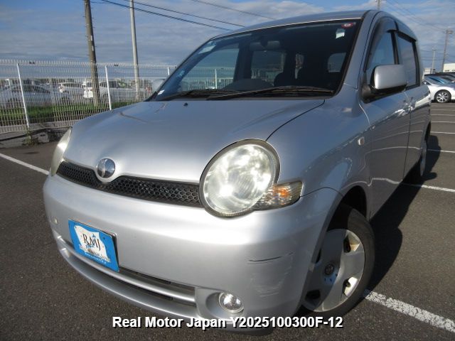 2004 TOYOTA SIENTA