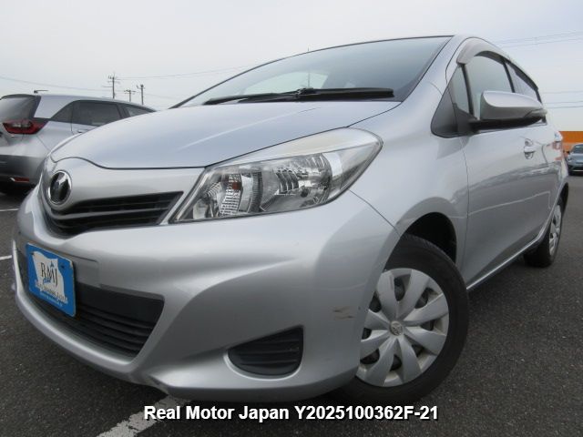 2013 TOYOTA VITZ
