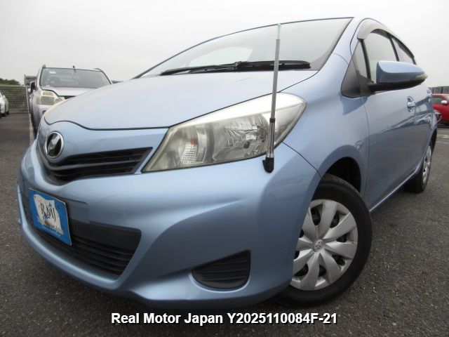 2011 TOYOTA VITZ