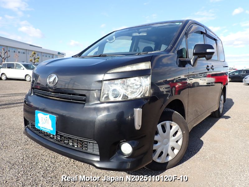 2007 TOYOTA VOXY
