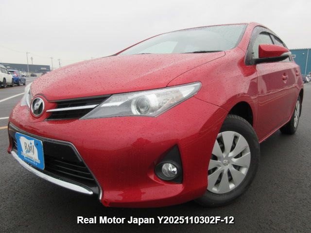 2012 TOYOTA AURIS