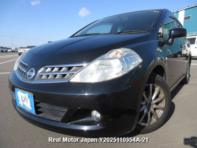 2010 NISSAN TIIDA