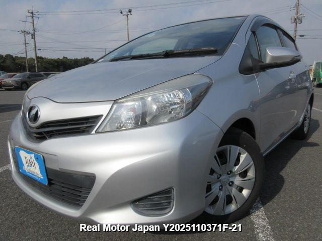2013 TOYOTA VITZ