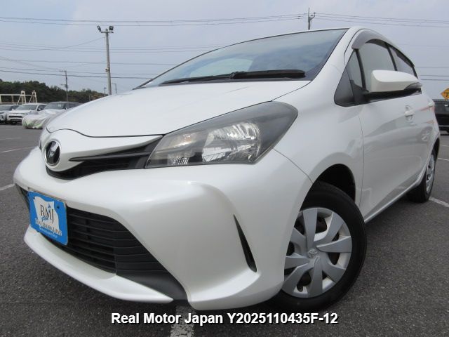 2015 TOYOTA VITZ