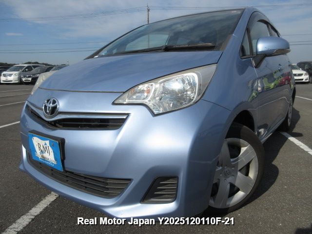 2010 TOYOTA RACTIS