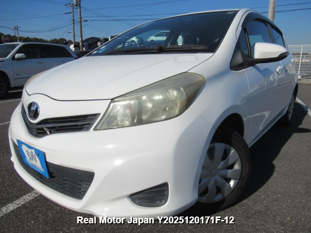 2011 TOYOTA VITZ