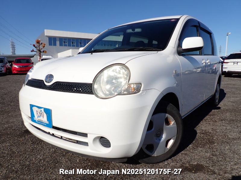 2004 TOYOTA SIENTA