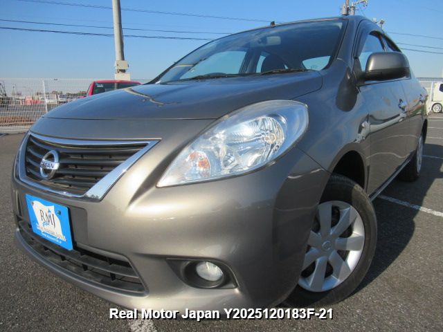 2012 NISSAN LATIO