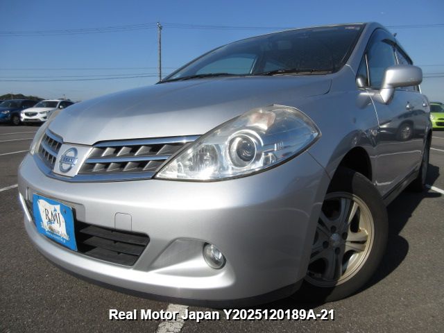 2010 NISSAN TIIDA